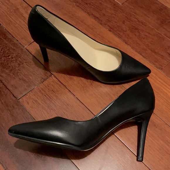 Nine West pumps - Picture 2 of 7